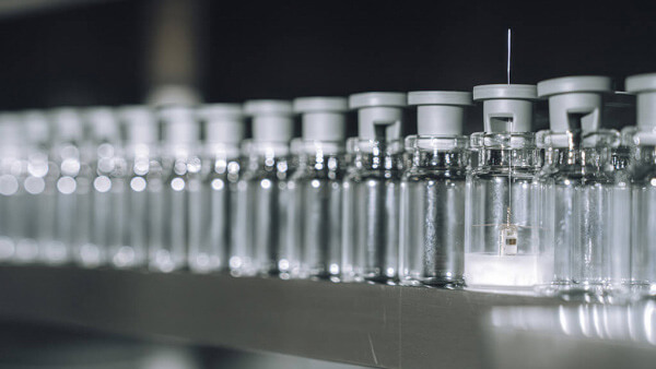Vials in a Freeze-dryer, one with sensor